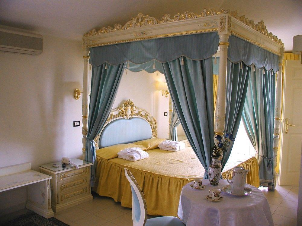 Hotel Royal Bosa Zimmer foto